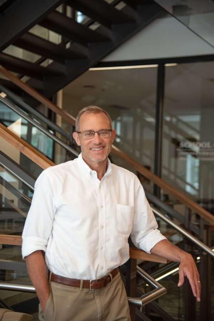Dr. Robert Einterz