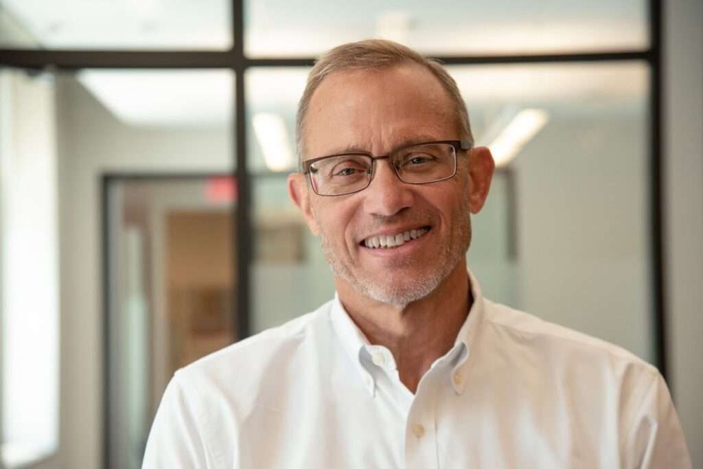 Dr. Robert Einterz
